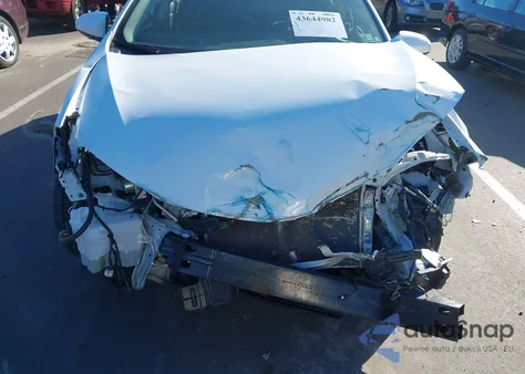 2017 Toyota Corolla Le из США, поврежденный, VIN 5YFBURHE8HP579824